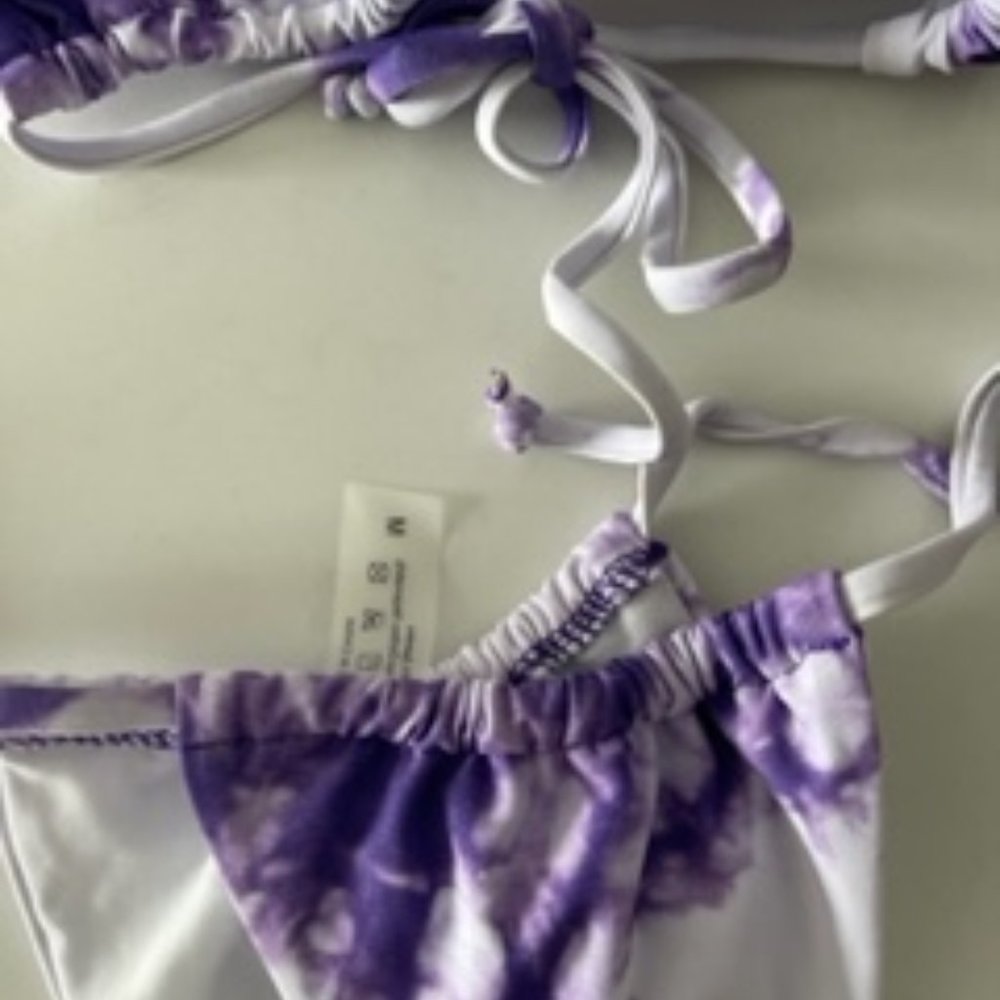 Bikini Set - Picture 2 of 3